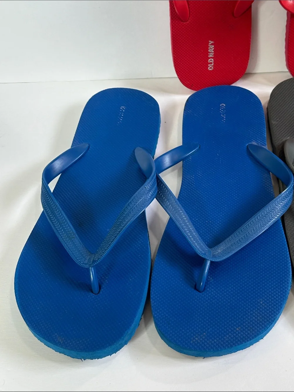 Old Navy Men’s Flip Flops Size 13 Red Blue Gray Set